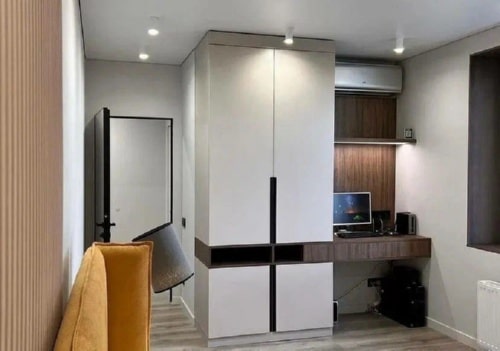 Двухдверный шкаф с рабочей зоной 1