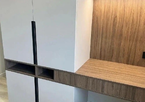 Двухдверный шкаф с рабочей зоной 2