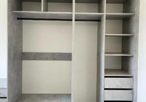 Современный шкаф в сером цвете 4