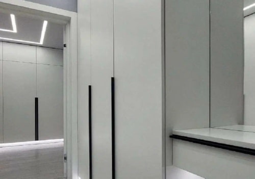 «Вписывали» шкаф в нишу 2