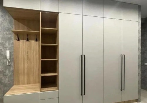 Прихожая в современном стиле 1