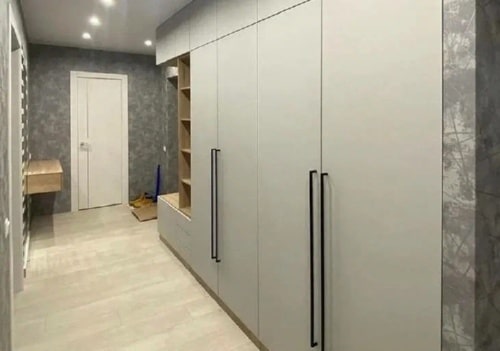 Прихожая в современном стиле 2