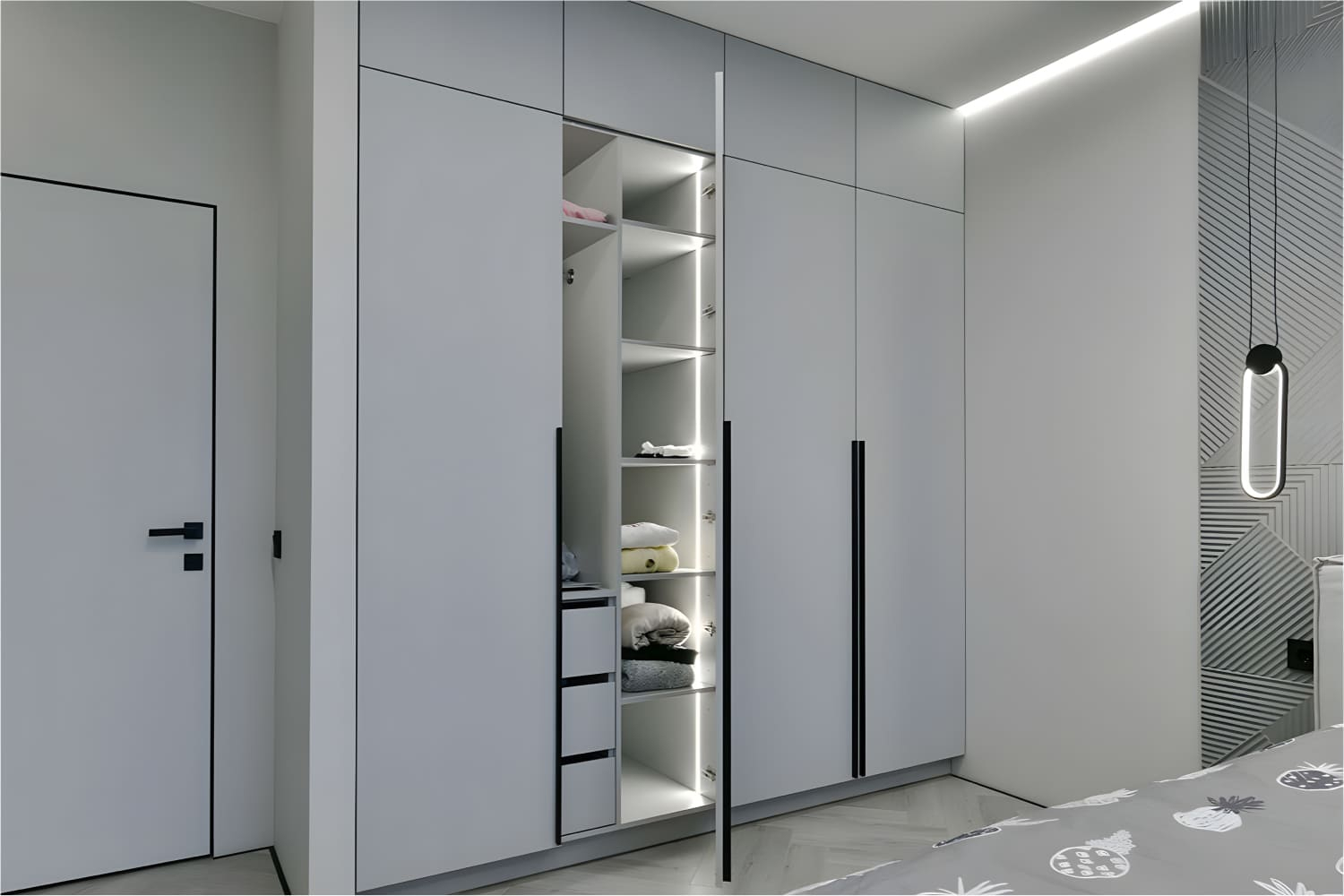 Произвели более 30&nbsp;000 изделий мебели и элементов декора - изображение 11