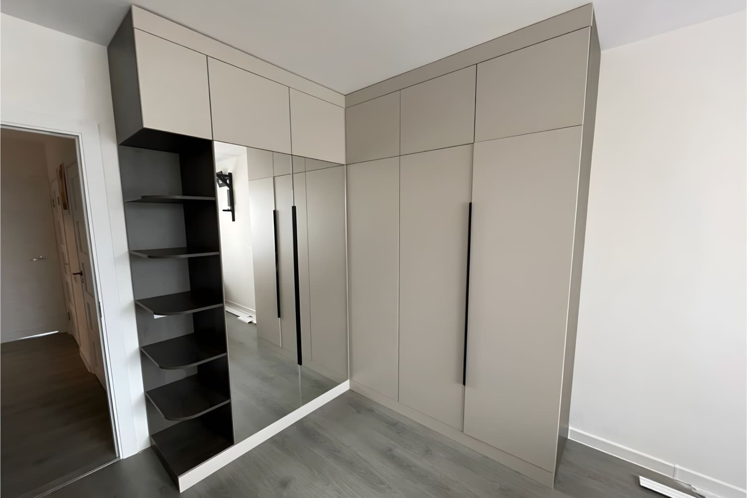 Произвели более 30&nbsp;000 изделий мебели и элементов декора - изображение 20