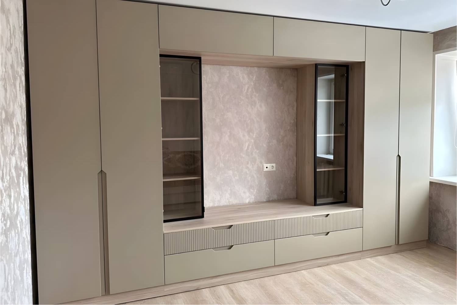 Произвели более 30&nbsp;000 изделий мебели и элементов декора - изображение 33