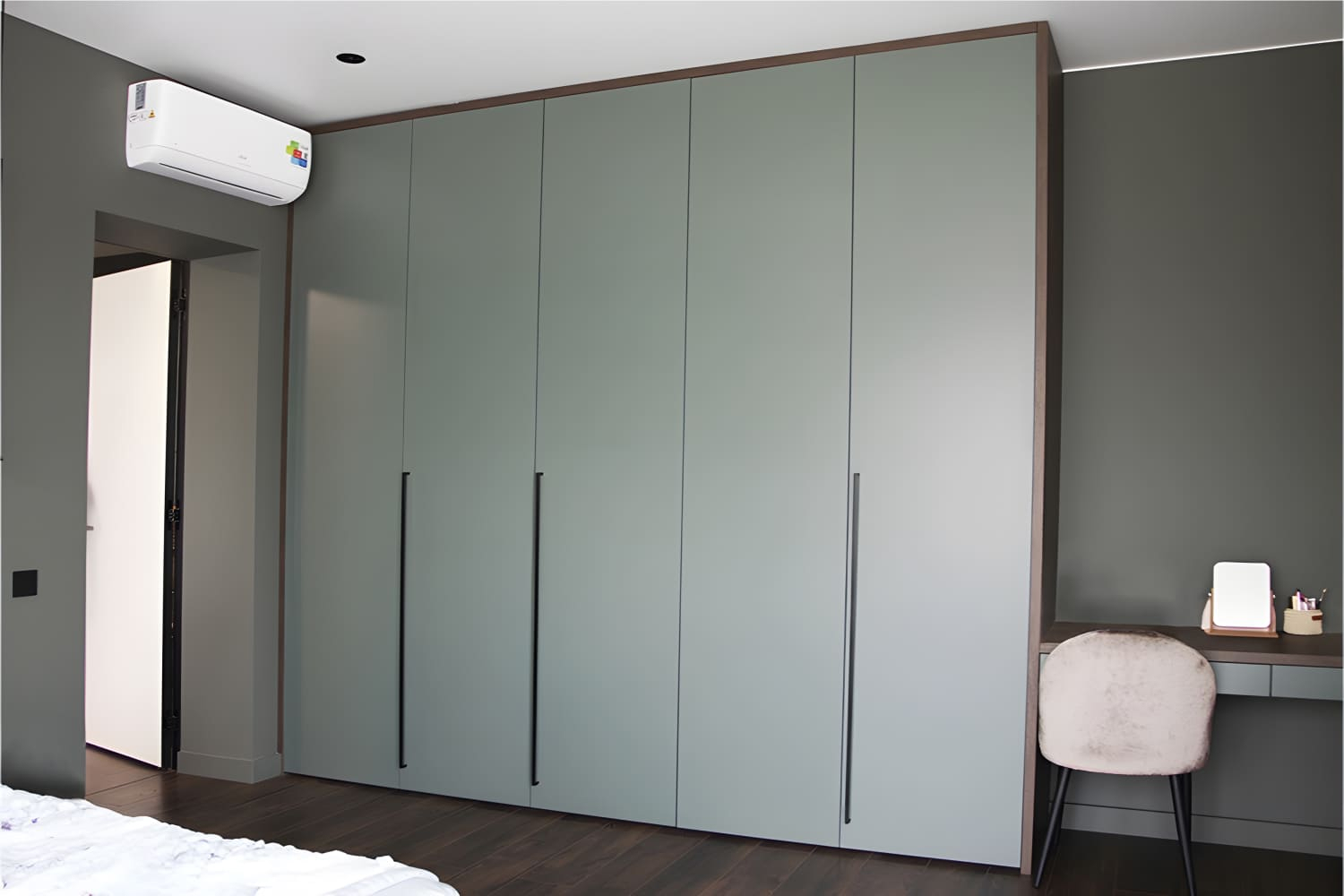 Произвели более 30&nbsp;000 изделий мебели и элементов декора - изображение 9